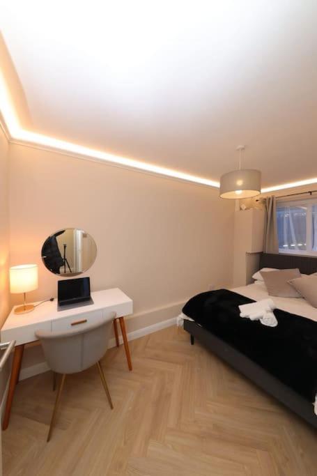 Riverside Serviced Apartments London Exterior foto